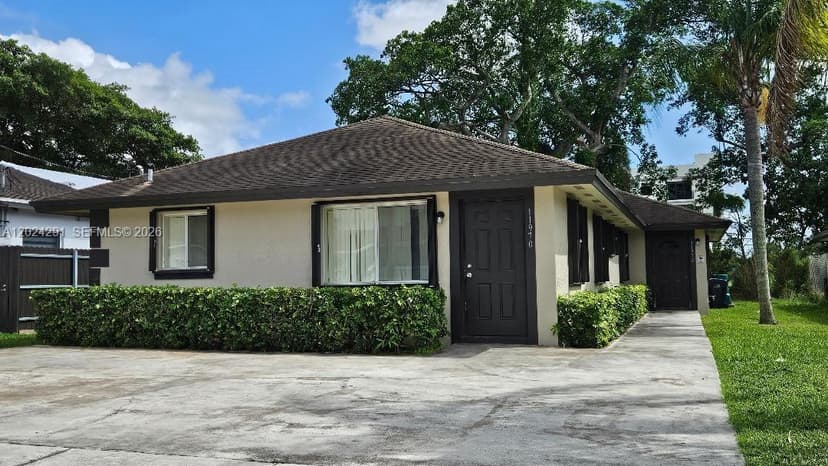 11970 SW 217th St, Miami FL 33170