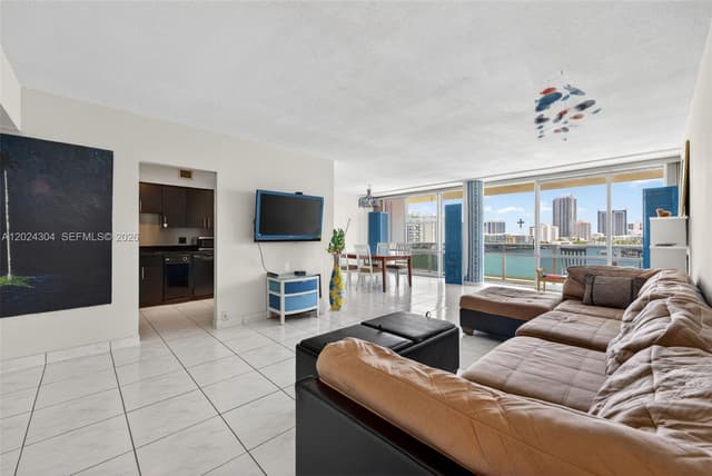 900 Bay Dr # 606, Miami Beach FL 33141 - Miami Beach, FL - Photo 5