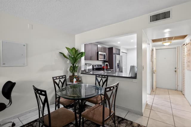 20805 NE 8th Court # 21, Miami FL 33179 - Miami, FL - Photo 7