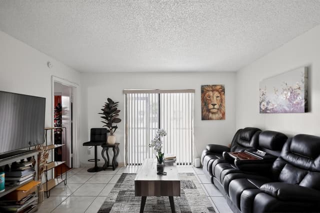 20805 NE 8th Court # 21, Miami FL 33179 - Miami, FL - Photo 5