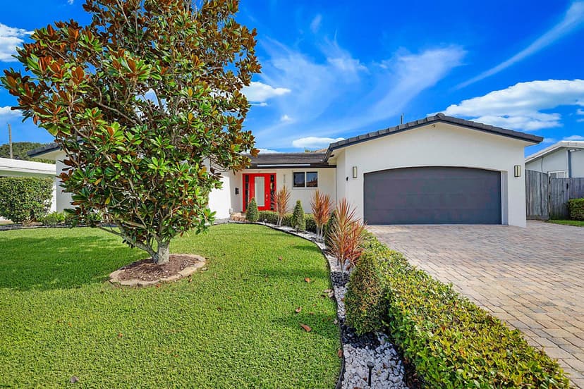 920 SE 17th Street, Deerfield Beach FL 33441