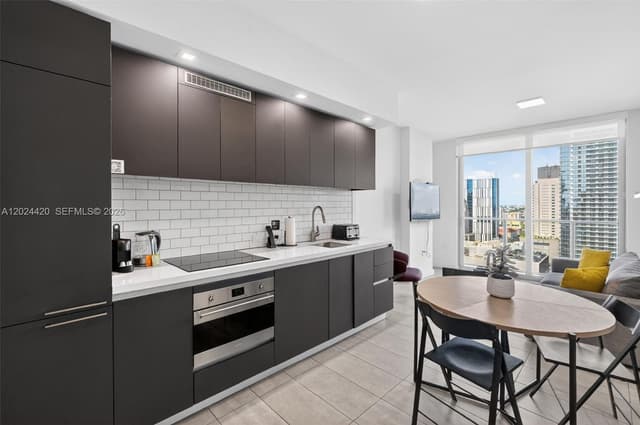 227 NE 2nd St # 2805, Miami FL 33132 - Miami, FL - Photo 6