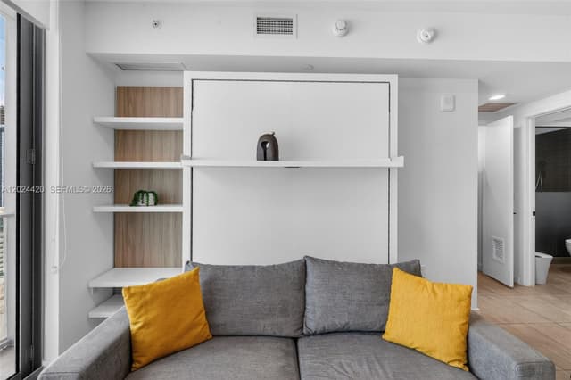 227 NE 2nd St # 2805, Miami FL 33132 - Miami, FL - Photo 3