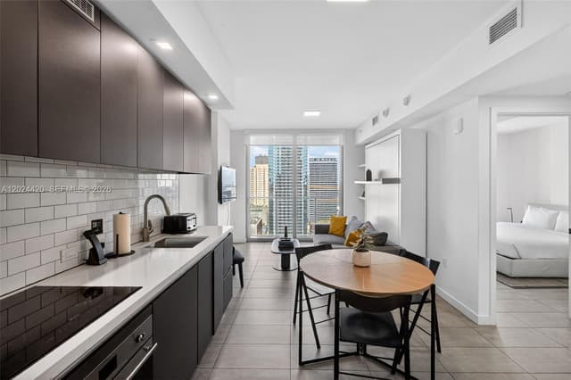 227 NE 2nd St # 2805, Miami FL 33132 - Miami, FL - Photo 5