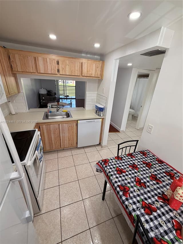 2793 NW 104th Ave # 204, Sunrise FL 33322 - Sunrise, FL - Photo 5