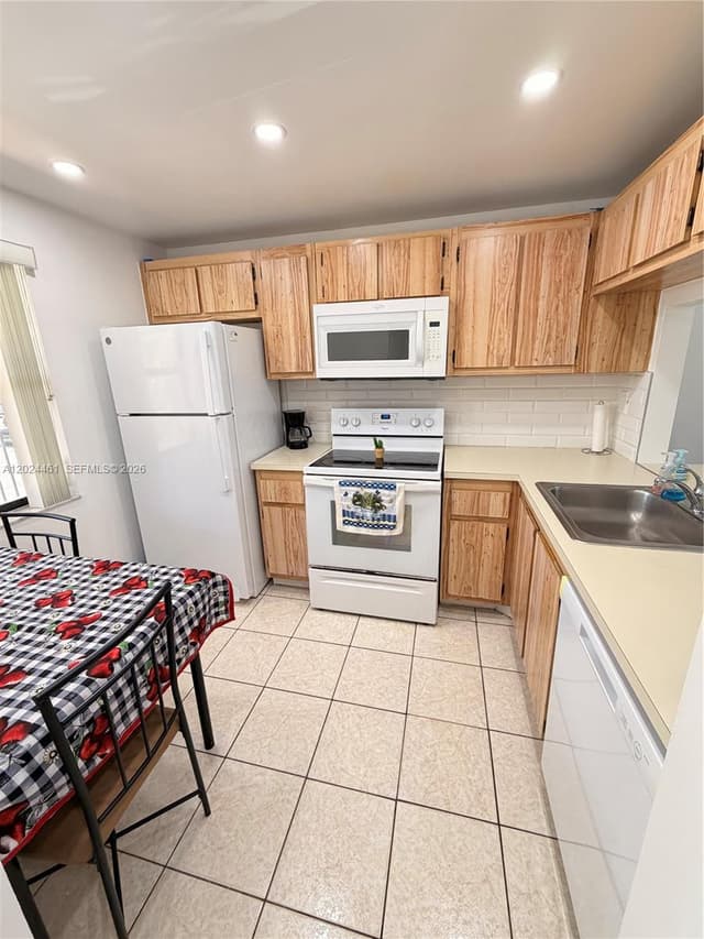 2793 NW 104th Ave # 204, Sunrise FL 33322 - Sunrise, FL - Photo 4