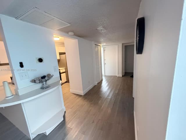 10343 Greenhouse Rd, Pembroke Pines FL 33026 - Pembroke Pines, FL - Photo 2