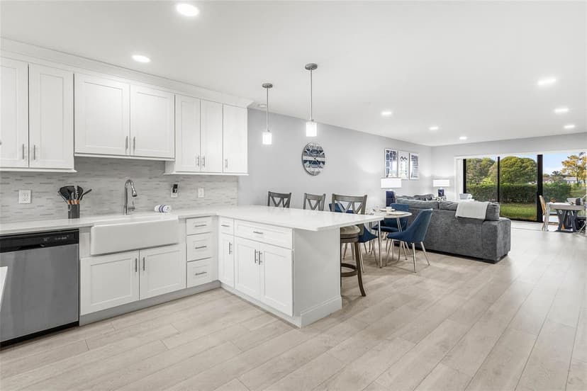 9286 Vista Del Lago, Boca Raton FL 33428