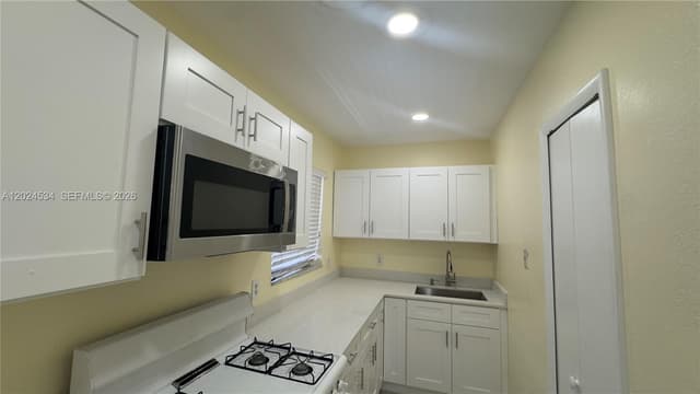 12890 NE 8th Ave # 302, North Miami FL 33161 - North Miami, FL - Photo 6