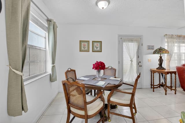 502 Normandy K, Delray Beach FL 33484 - Delray Beach, FL - Photo 5
