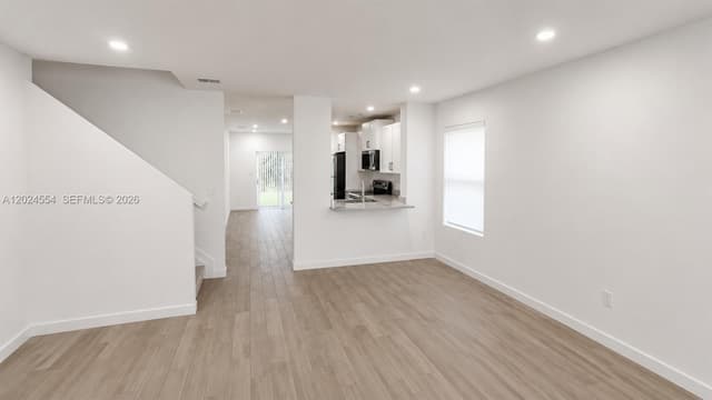 619 NE 4th St, Florida City FL 33034 - Florida City, FL - Photo 3