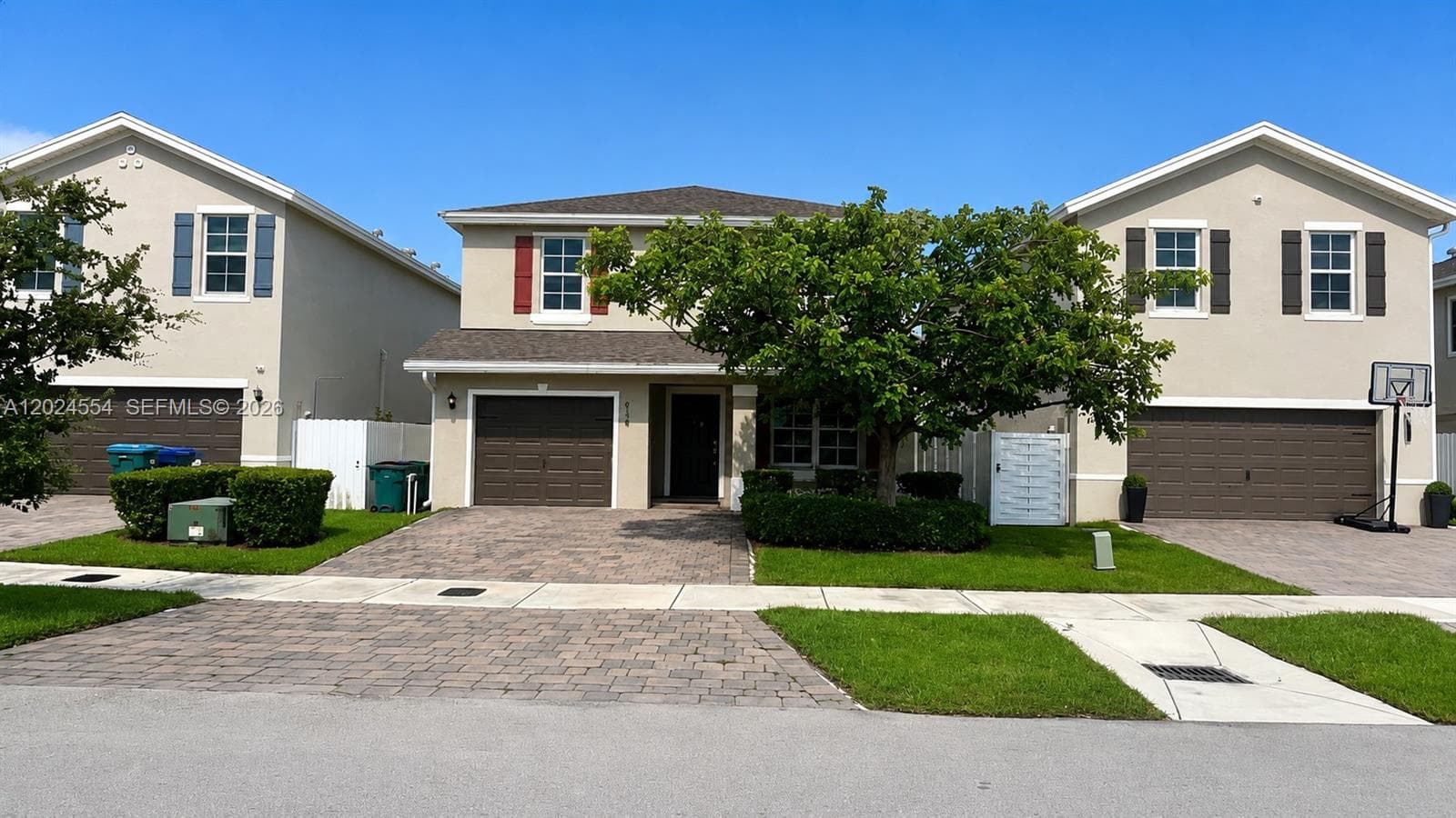 619 NE 4th St, Florida City FL 33034