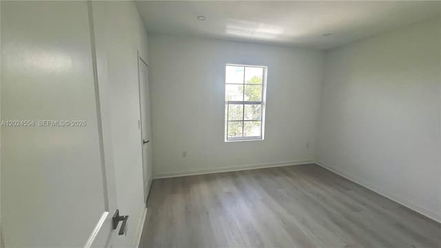 619 NE 4th St, Florida City FL 33034 - Florida City, FL - Photo 5