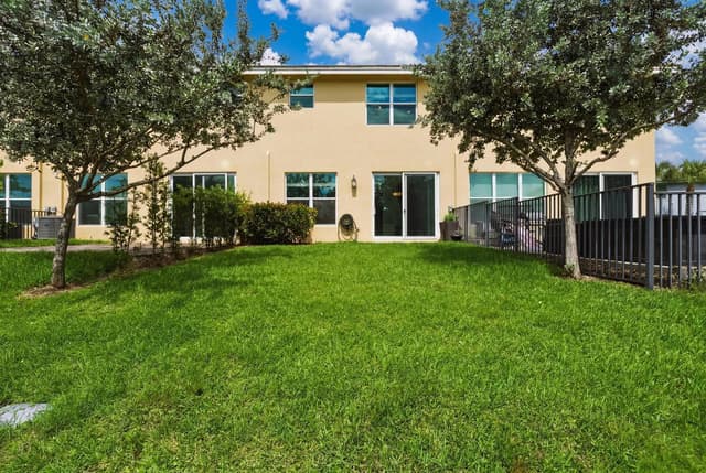 4364 Veleiros Avenue, Deerfield Beach FL 33064 - Deerfield Beach, FL - Photo 2