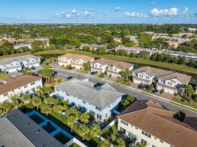 4364 Veleiros Avenue, Deerfield Beach FL 33064 - Deerfield Beach, FL - Photo 4
