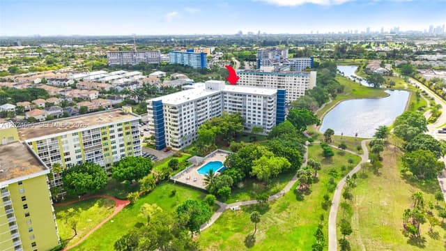4350 Hillcrest Dr # 1016, Hollywood FL 33021 - Hollywood, FL - Photo 3