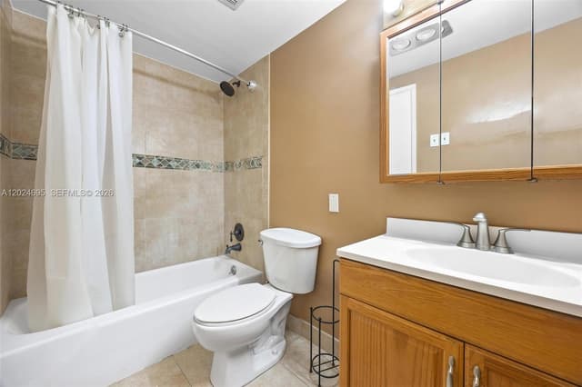 4350 Hillcrest Dr # 1016, Hollywood FL 33021 - Hollywood, FL - Photo 5