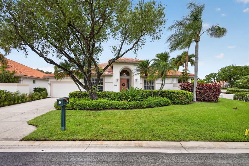 200 Eagleton Estates Boulevard, Palm Beach Gardens FL 33418