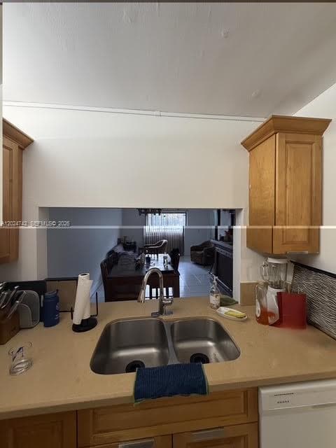 15718 E Waterside Cir # 102, Sunrise FL 33326 - Sunrise, FL - Photo 5