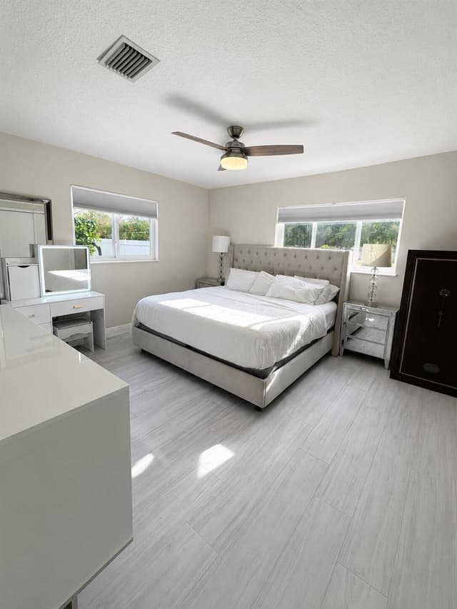 460 SW 55th Avenue, Plantation FL 33317 - Plantation, FL - Photo 5