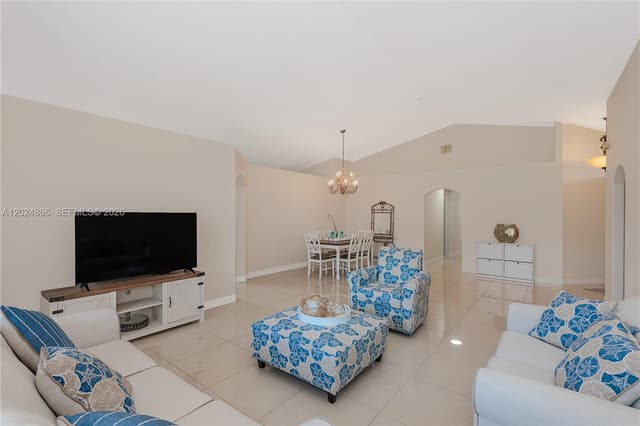 16269 SW 6th St, Pembroke Pines FL 33027 - Pembroke Pines, FL - Photo 7