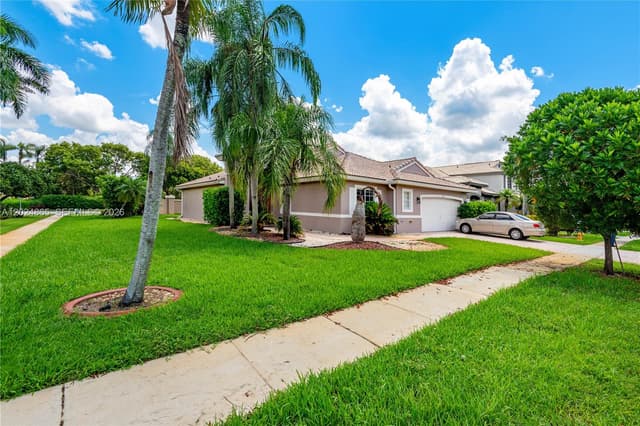 16269 SW 6th St, Pembroke Pines FL 33027 - Pembroke Pines, FL - Photo 3