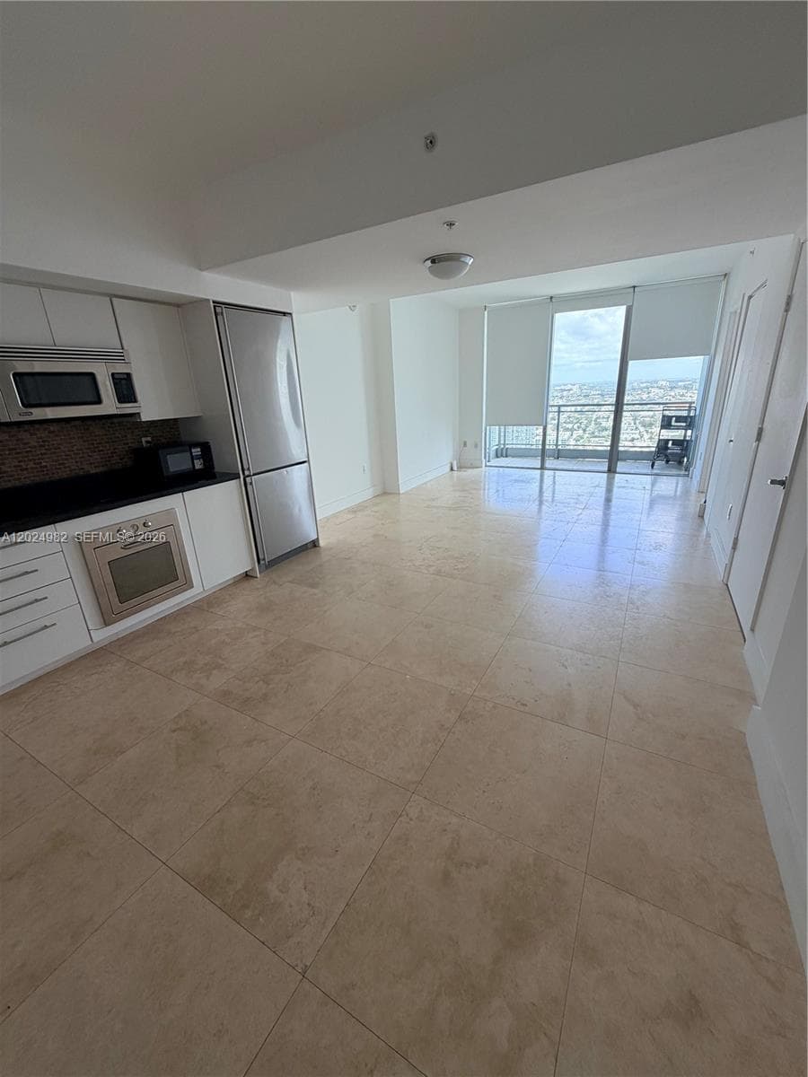92 SW 3rd St # 3909, Miami FL 33130