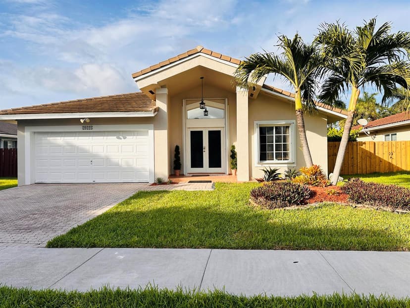 20221 SW 85th Court SW, Cutler Bay FL 33189