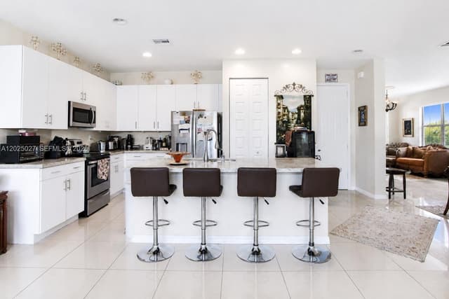19220 NE 9th Pl, Miami FL 33179 - Miami, FL - Photo 7