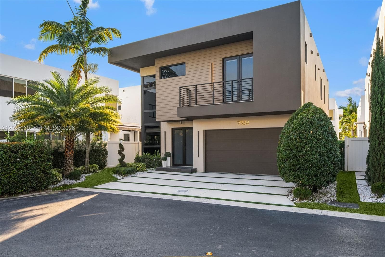 7534 NW 98th Ave, Doral FL 33178