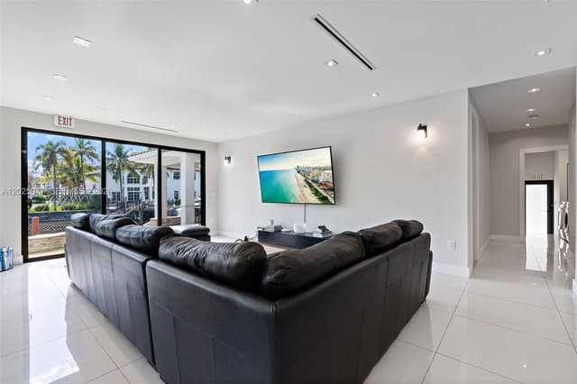 850 Washington St, Hollywood FL 33019 - Hollywood, FL - Photo 7