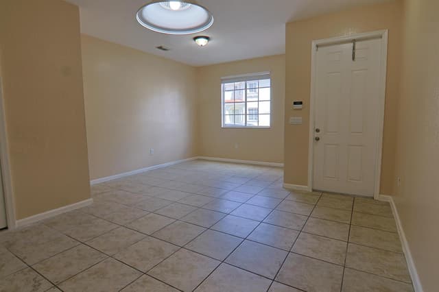 21211 NW 14th Place # 27, Miami Gardens FL 33169 - Miami Gardens, FL - Photo 6