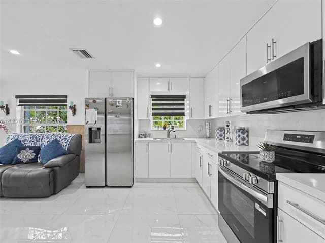 1901 NW 153rd St, Miami Gardens FL 33054 - Miami Gardens, FL - Photo 7
