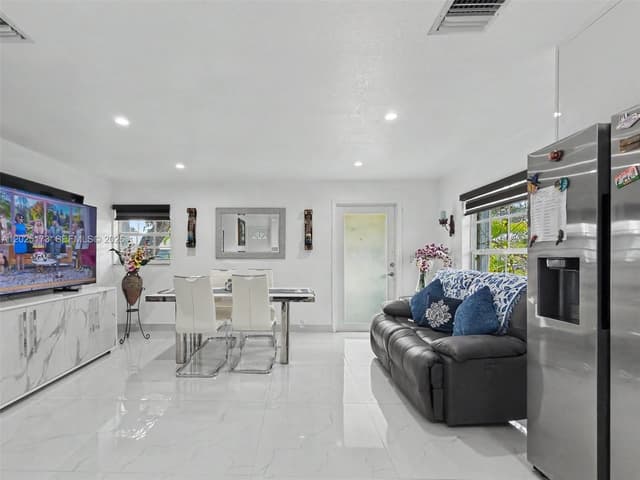 1901 NW 153rd St, Miami Gardens FL 33054 - Miami Gardens, FL - Photo 3