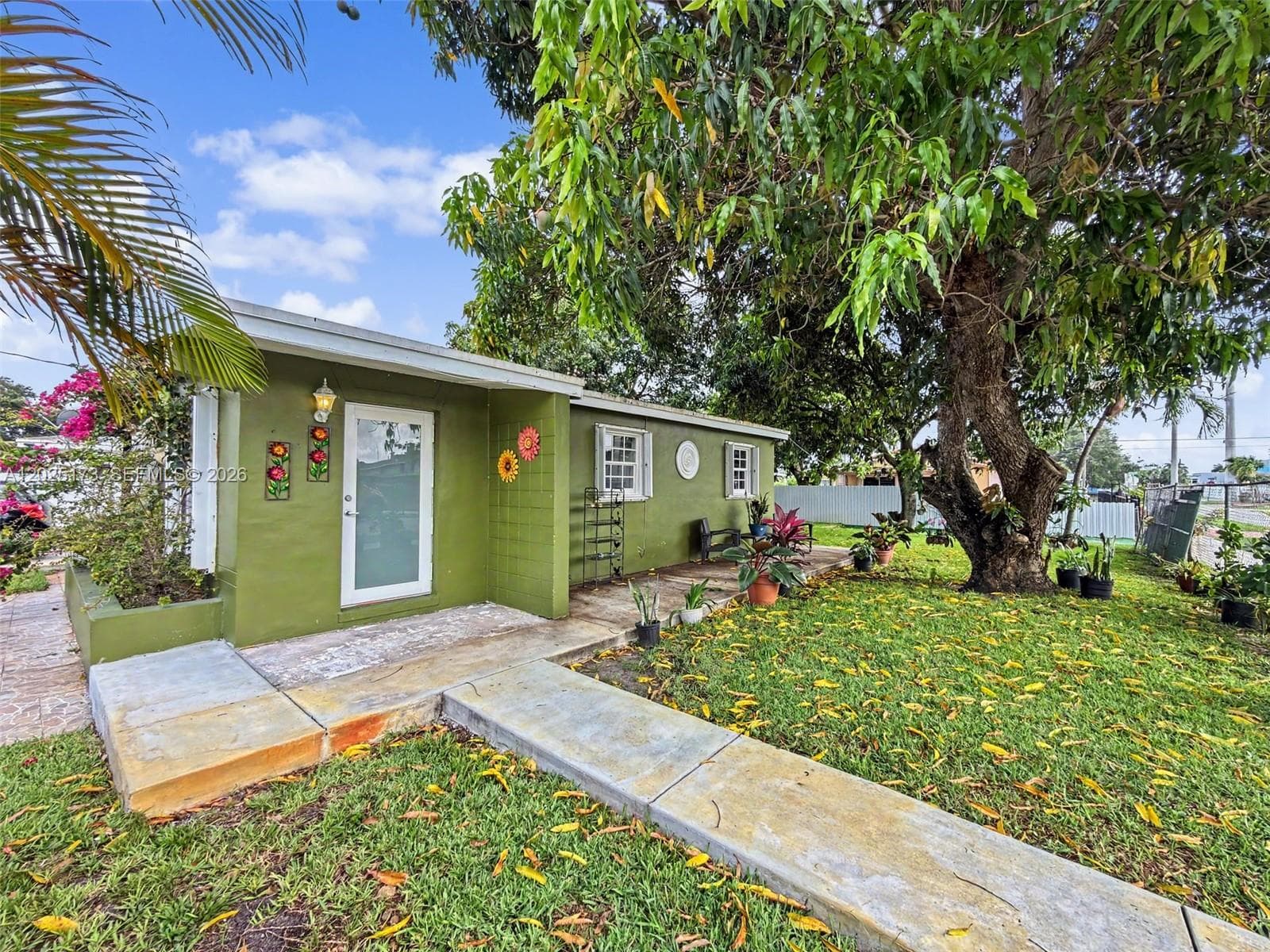 1901 NW 153rd St, Miami Gardens FL 33054 - Miami Gardens, FL - Photo 1