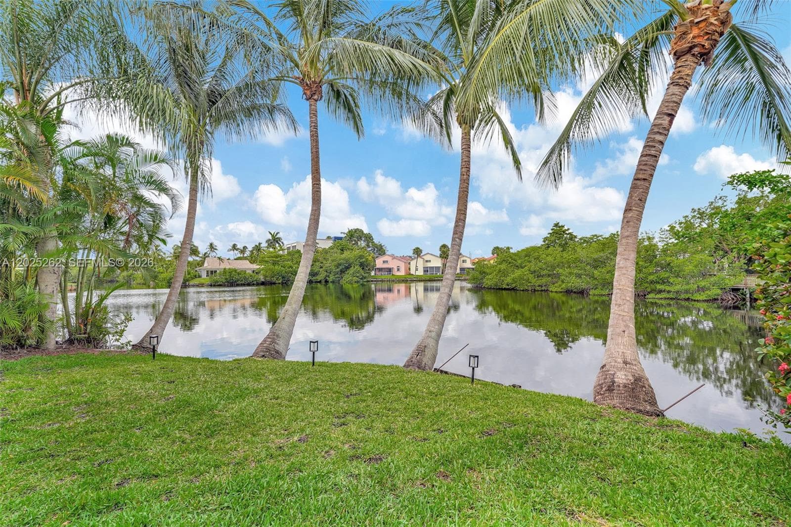1089 SE 6th Ave, Dania Beach FL 33004