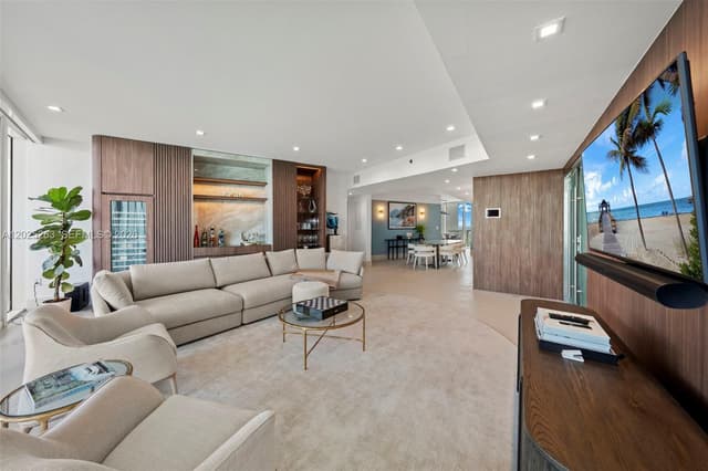 1000 S Pointe Dr # 2803, Miami Beach FL 33139 - Miami Beach, FL - Photo 2
