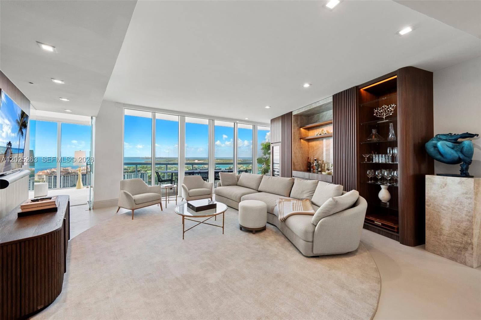 1000 S Pointe Dr # 2803, Miami Beach FL 33139 - Miami Beach, FL - Photo 1