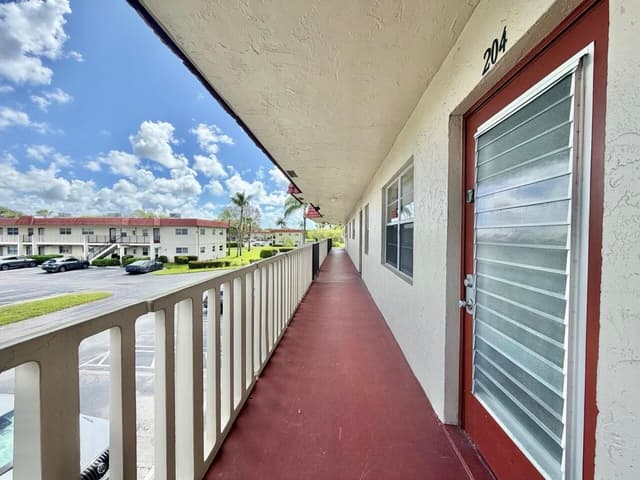 19 Abbey Lane # 204, Delray Beach FL 33446 - Delray Beach, FL - Photo 4