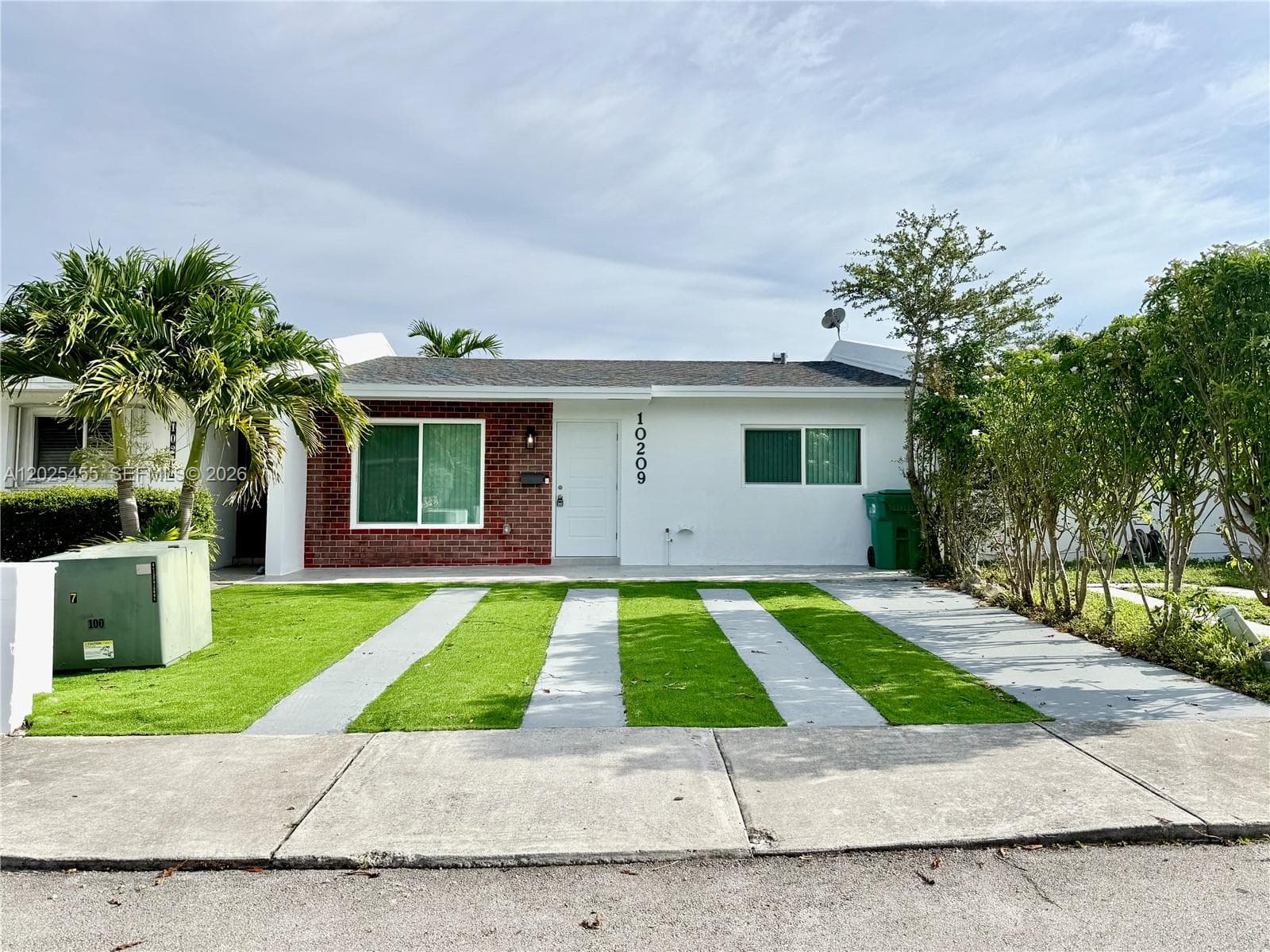 10209 SW 20th Ter, Miami FL 33165 - Miami, FL - Photo 1