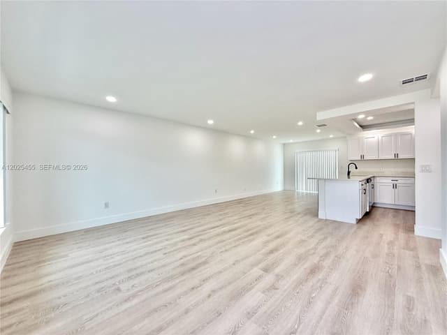 10209 SW 20th Ter, Miami FL 33165 - Miami, FL - Photo 5