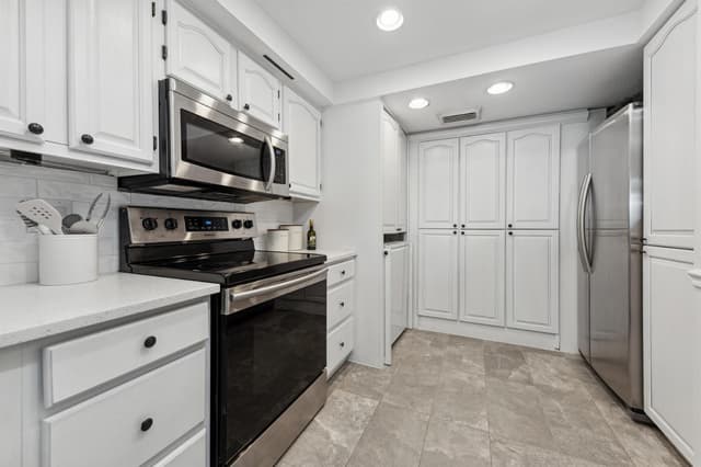 2400 Presidential Way # 1006, West Palm Beach FL 33401 - West Palm Beach, FL - Photo 7