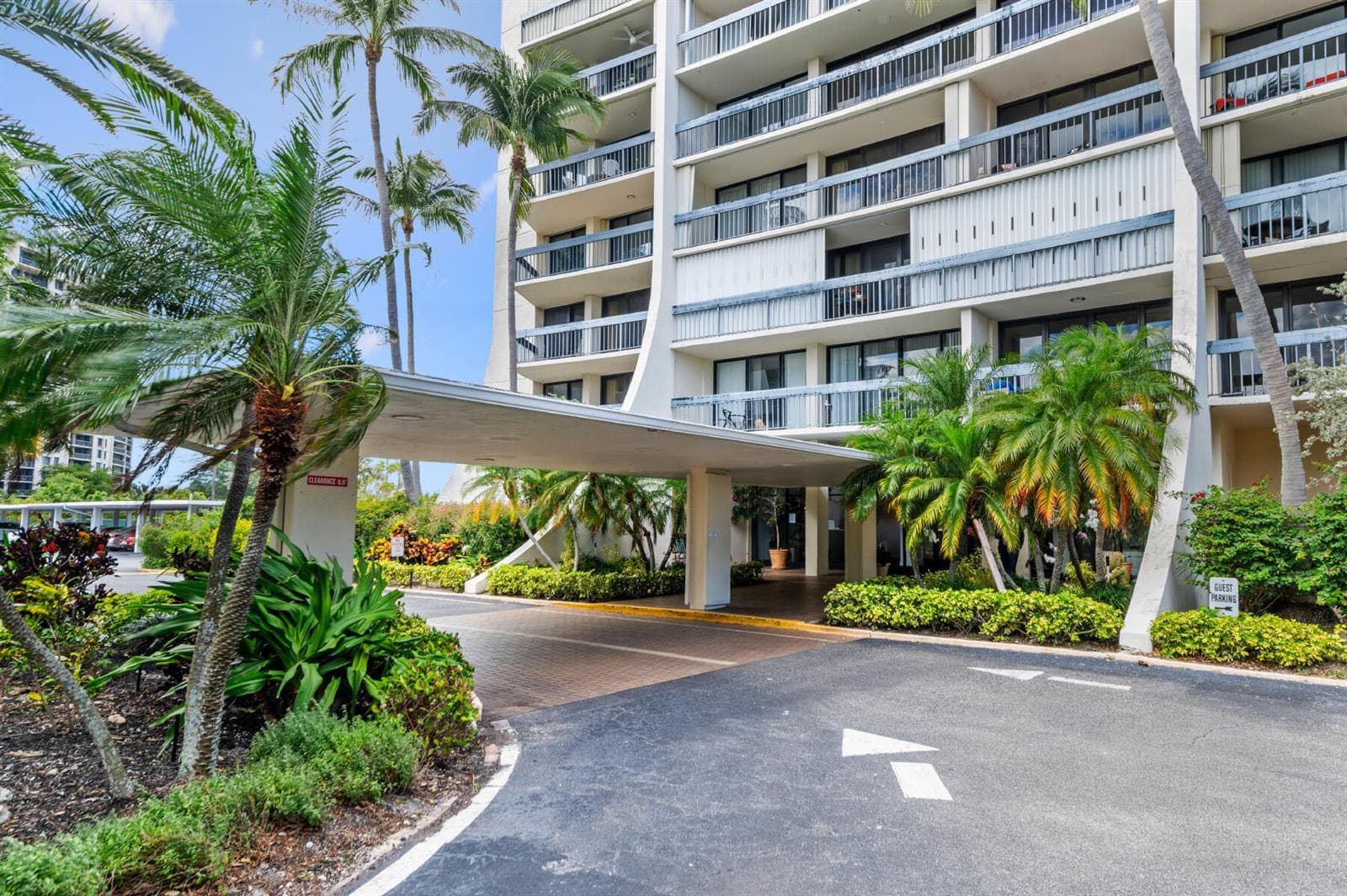 2400 Presidential Way # 1006, West Palm Beach FL 33401 - West Palm Beach, FL - Photo 1