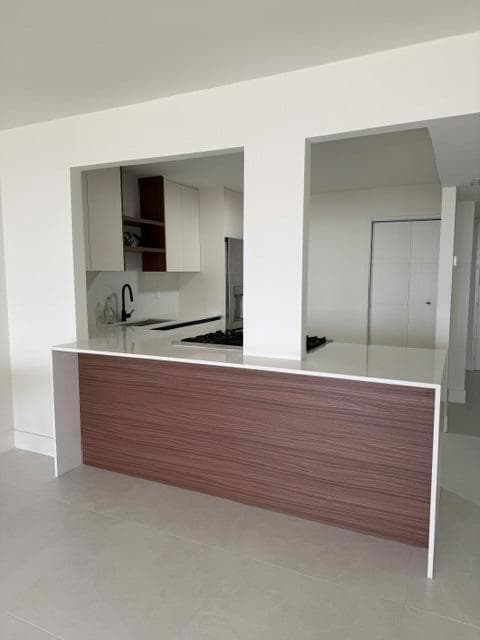 3140 S Ocean Drive # 610, Hallandale Beach FL 33009