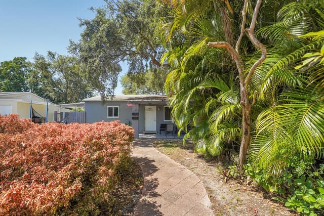 2620 Harding Street, Hollywood FL 33020 - Hollywood, FL - Photo 2