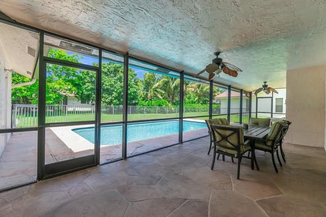 895 NW 110th Lane, Coral Springs FL 33071 - Coral Springs, FL - Photo 6
