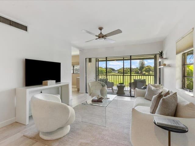 551 Greensward Lane # d, Delray Beach FL 33445 - Delray Beach, FL - Photo 2
