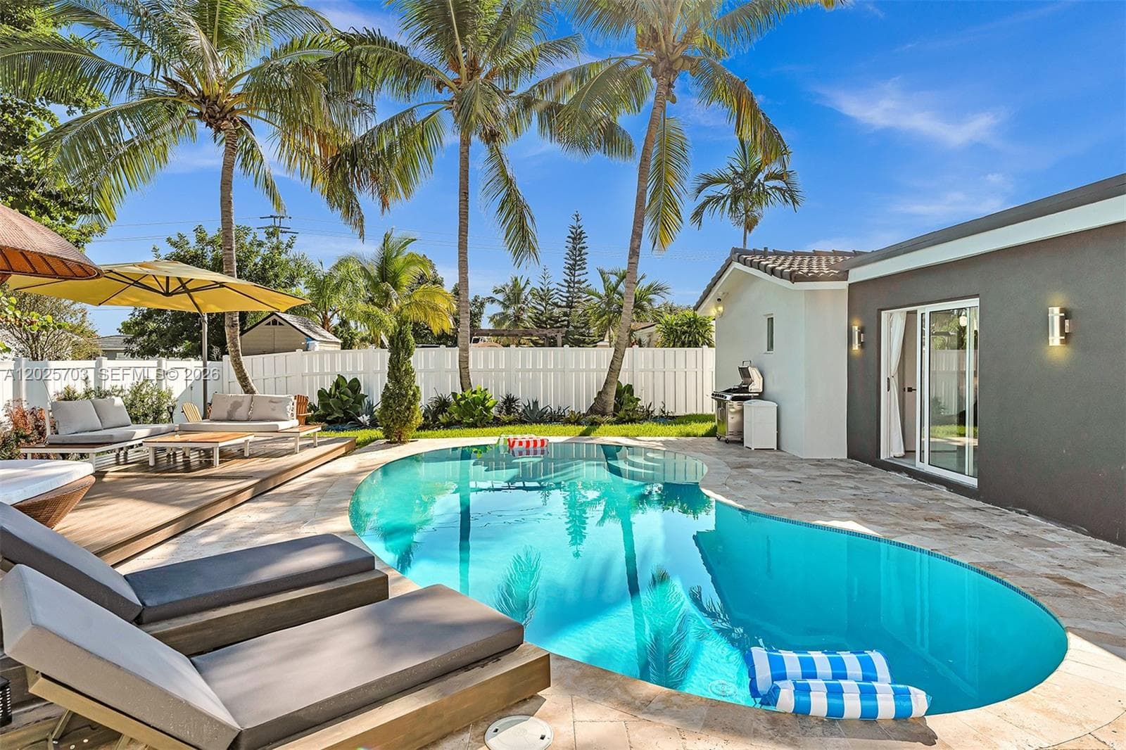 5005 Johnson St, Hollywood FL 33021 - Hollywood, FL - Photo 1