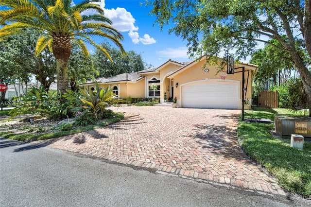 9563 SW 123rd Ter, Miami FL 33176 - Miami, FL - Photo 2