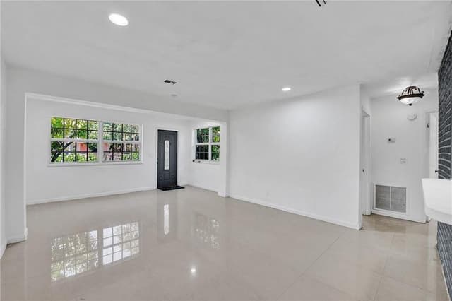 2422 Sherman Street, Hollywood FL 33020 - Hollywood, FL - Photo 2